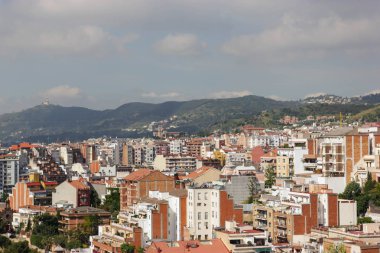 Barcelona'da tepede zavallı yaşam evleri