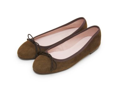 Beyaz arka plan üzerinde izole bale ayakkabıları