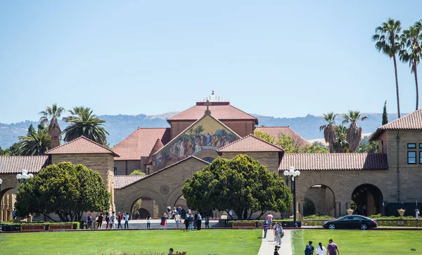 Bâtiments de l'Université Stanford — Photo