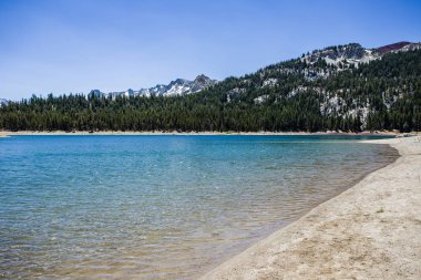 Mamut göller Sierra Nevada