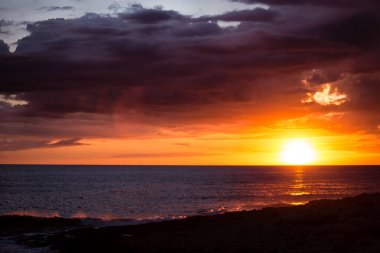 Kıbrıs Paphos günbatımı, deniz kıyısı