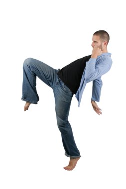 Dövüş sanatları diz uçan