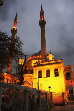 Istanbul'da akşam Kadıköy Camii