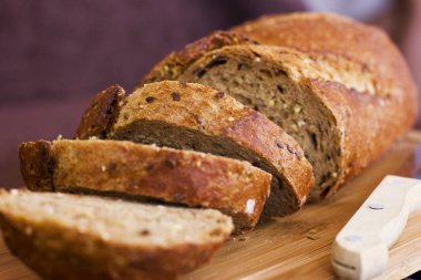 Çavdar ekmeği ile hububat ahşap tablo