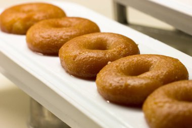 Geleneksel Türk tatlı Sekerpare tatlı sos