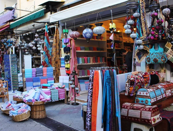 Mercado tradicional do bazar oriental na Turquia, Antalya — Fotografia de Stock