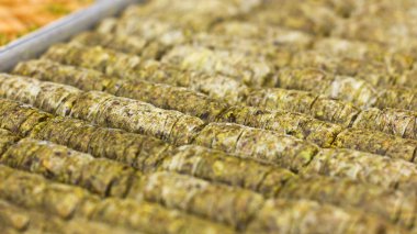 Geleneksel oryantal tatlı - baklava fıstık ve walnu ile
