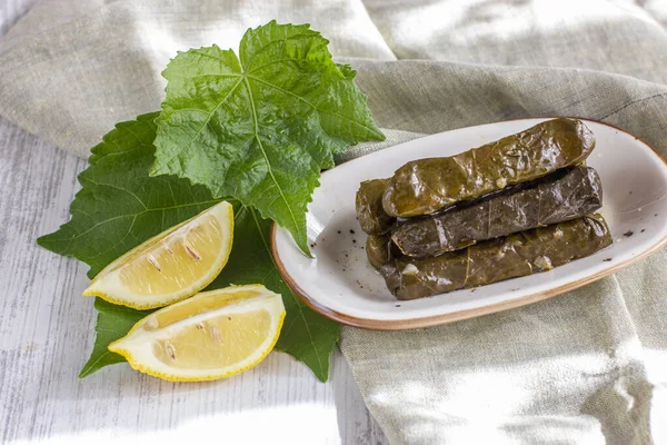 Traditional Turkish Meal Yaprak Dolma Grape Leaves Stuffed Rice Spices — Stock Photo, Image