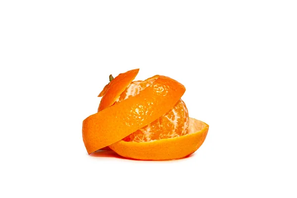 Garis Garis Tangerine Yang Segar Diisolasi Pada Latar Belakang Putih — Stok Foto