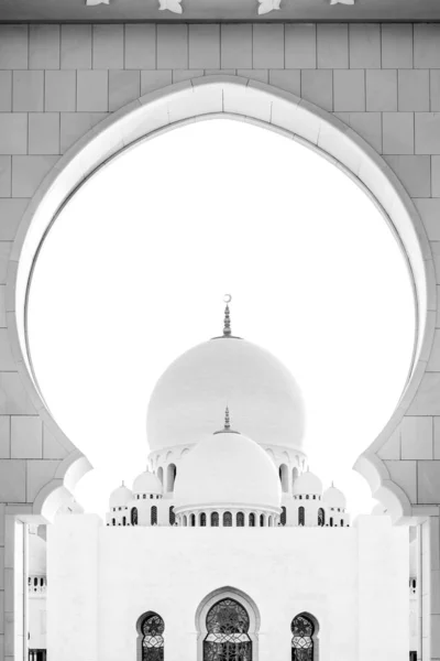 阿布扎比白清真寺 — 图库照片