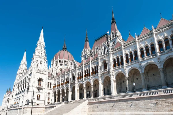 Budapeste Hungria Abril 2020 Construção Parlamento Húngaro Orszaghaz Praça Kossuth — Fotografia de Stock