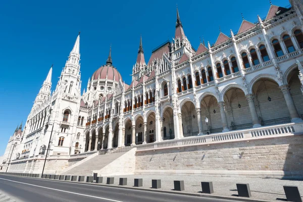 Budapeste Hungria Abril 2020 Construção Parlamento Húngaro Orszaghaz Praça Kossuth — Fotografia de Stock