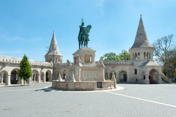 Budapest Hongrie Avril 2020 Statue Stephen King Bastion Des Pêcheurs — Photo