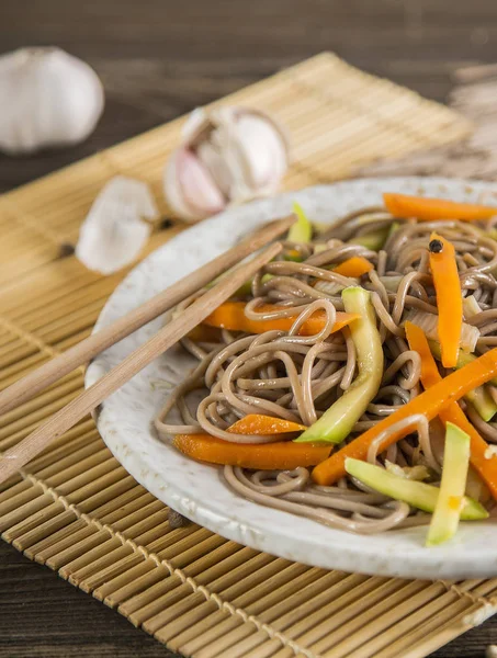 Asian Soba Noodle Chiken Teriyaki — Stock Photo, Image