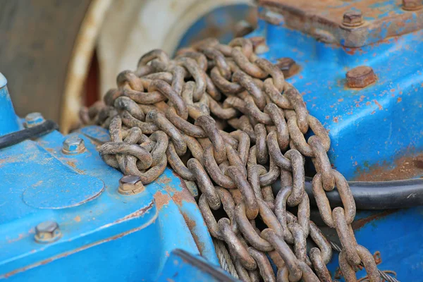 Mucchio di vecchia catena arrugginita — Foto Stock