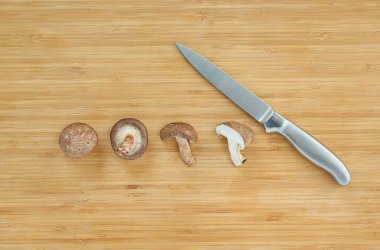 bıçak ve Shiitake mantar