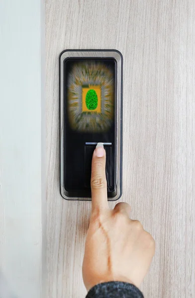 Huella dactilar utilizada como método de identificación en una cerradura de puerta. La ilustración digital . — Foto de Stock