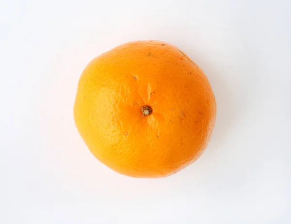 Orange frukt på vit bakgrund — Stockfoto