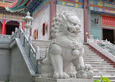 Aslan heykeli Tayland Çin Tapınağı. (Wat Leng Noei Yi 2)
