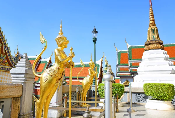 Wat Phra Kaew templom a smaragd Buddha — Stock Fotó