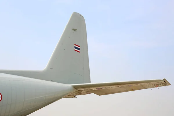 Detail zadní části Lockheed C 130 Hercules, královské Sky na základní Donmuang královské thajské letectvo — Stock fotografie