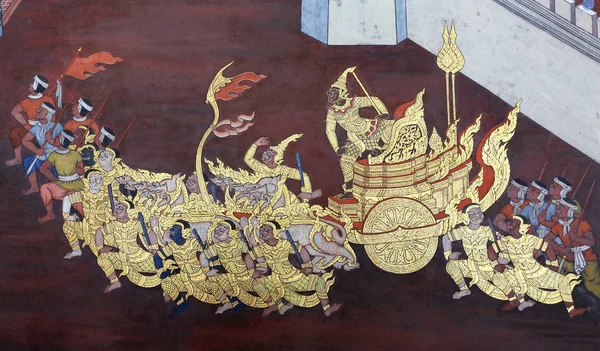 Arte tradicional de pintura tailandesa sobre la historia del Ramayana en exhibición en la pared del templo —  Fotos de Stock