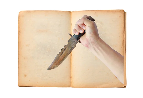 Offenes altes Buch mit Bild einer Hand, die ein rostiges altes Messer auf weißem Hintergrund hält — Stockfoto