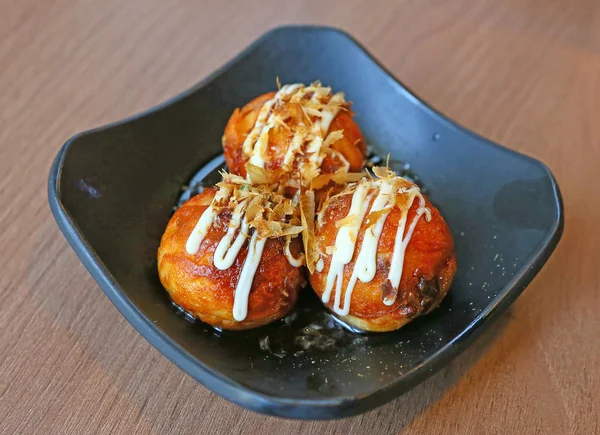 Takoyaki smažené koule knedlík - japonské jídlo — Stock fotografie