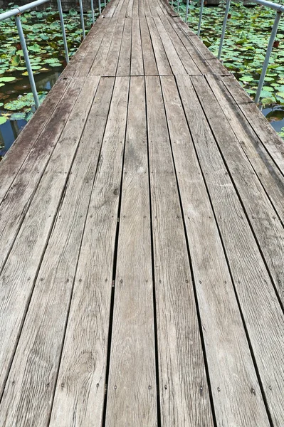 Nilüfer ahşap köprü