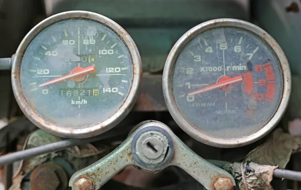 Primer plano del medidor de velocidad de la motocicleta — Foto de Stock