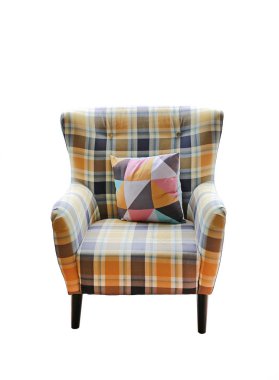 Beyaz arka plan üzerinde izole yastık ile modern kanepe