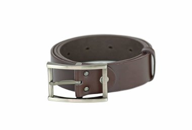 Erkek deri kemer. Beyaz arka plan üzerinde izole