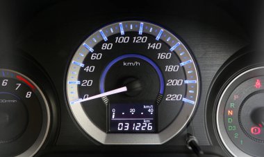 Araba gösterge paneli, araba kontrol paneli