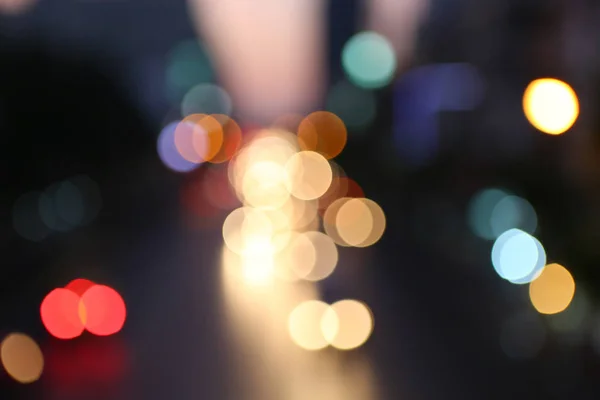 Bellezza della luce notturna del centro città, sfondo Bokeh — Foto Stock