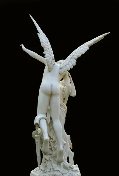 Sculptuur van een engel en vrouw geïsoleerd op zwarte achtergrond — Stockfoto
