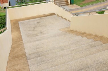 Taş merdiven adım modeli