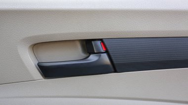 Kapı kolu, kapı açacağını bir araba içinde detay