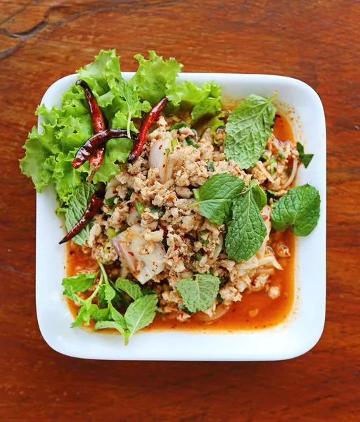 Baharatlı kıyılmış domuz salata, Tayland gıda — Stok fotoğraf