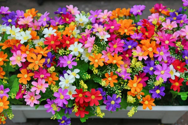 Kunstige blomster til boligindretning - Stock-foto