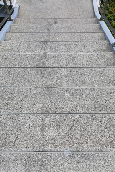 Kamienne schody odkryty — Zdjęcie stockowe