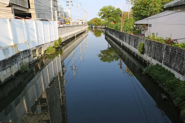 Staden kanalen i bangkok thailand — Stockfoto