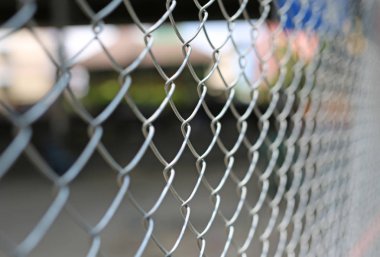 Çelik tel örgü çit