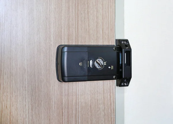 Bir elektronik kapı kilit Oda arka yüzü.