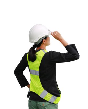 Beyaz arka plan üzerinde izole kadın inşaat işçisi