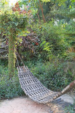 Bahçe ahşap beşik