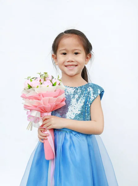 Retrato Uma Menina Asiática Bonitinha Com Buquê Rosas Para Festival — Fotografia de Stock