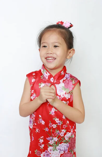 Menina Asiática Pequena Feliz Vestindo Cheongsam Vermelho Com Celebração Gesto — Fotografia de Stock