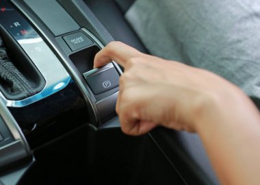 El elektrikli el freni, Modern araba iç kullanarak.