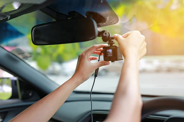 Gravador Carro Câmera Frontal Instalação Das Mãos Veículo Dvr Carro — Fotografia de Stock