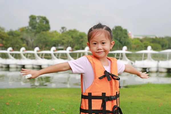 Portrait Little Child Girl Life Jacket Public Park — Stock Photo, Image